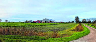   Het akkerbouwbedrijf van de Holwerda’s in zijn huidige vorm.  Foto: LC  