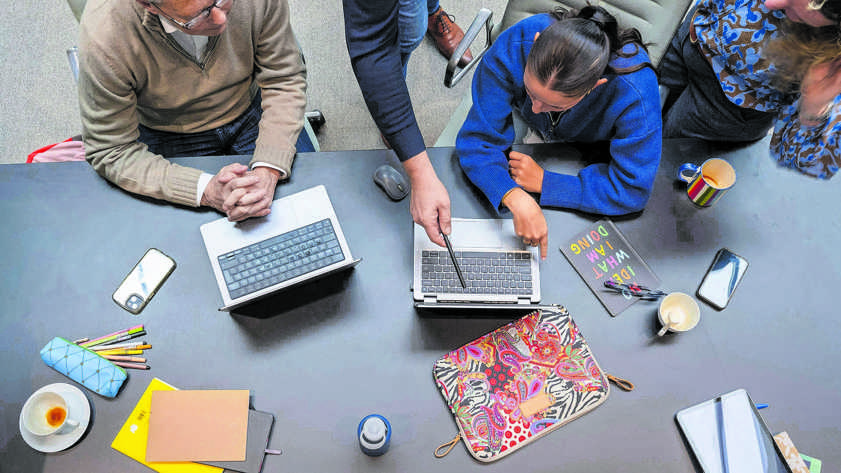  ‘Voorkom dat je zowel juridisch als financieel je nek in de strop steekt en je de oude dag van je medewerkers vernielt.’     Foto: ANP