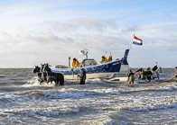  />
        
      </figure>
    <div class=