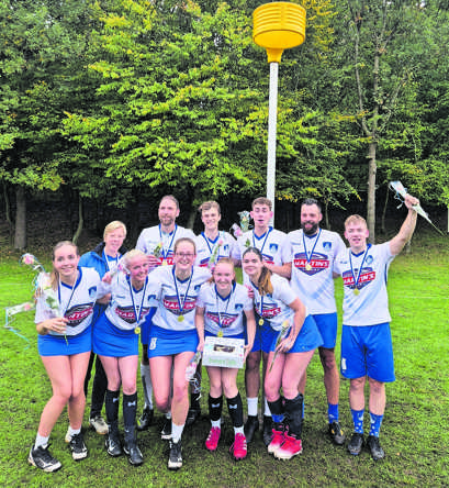  Het feest kan beginnen voor de veldkorfballers van Noveas. FOTO: JENNEKE KEIZER 
